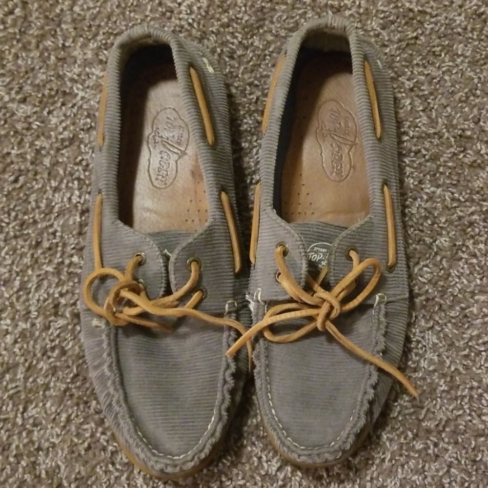 Sperry topsiders